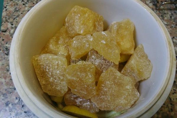 冰糖炖柠檬的做法图解3