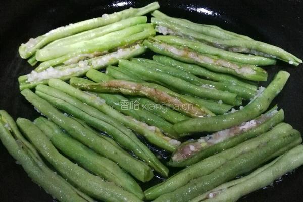 酿焖豆角的做法图解4