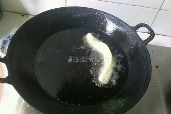油条的做法图解5
