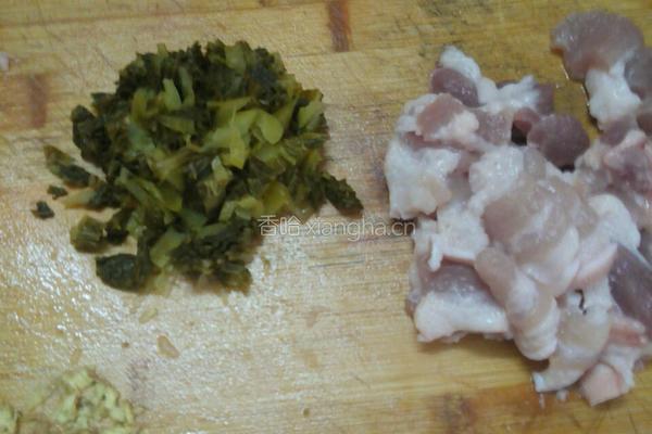 腐竹三层肉的做法图解2