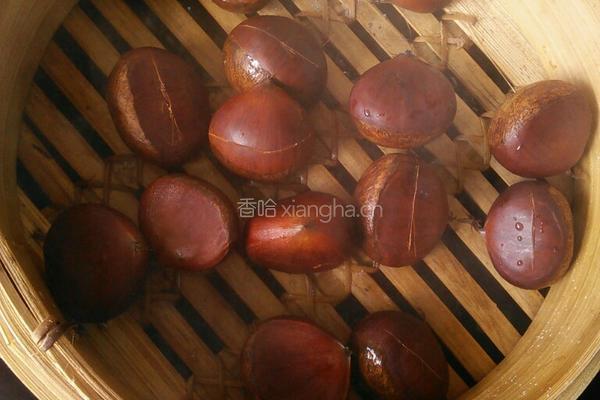 蒸板栗的做法图解4