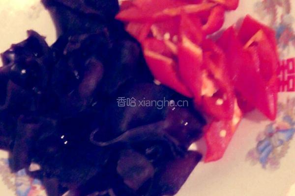 莴笋木耳炒肉片的做法图解3