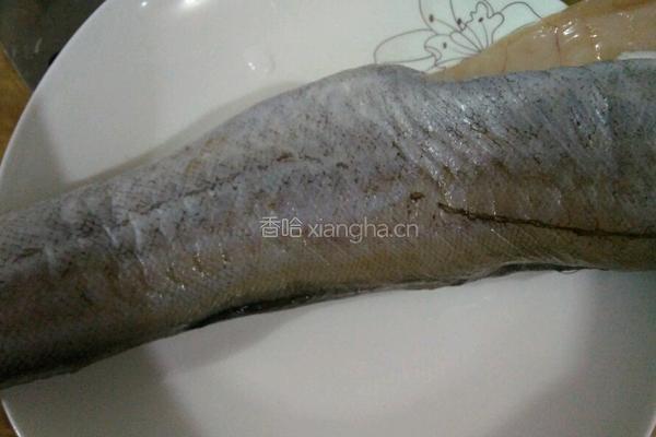 炖鳕鱼的做法图解1