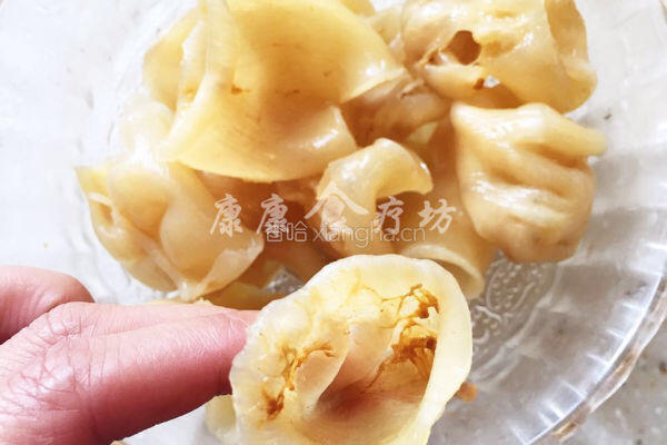 红枣牛奶炖花胶的做法图解4