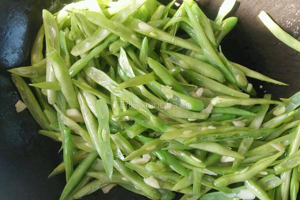 干煸四季豆的做法图解4