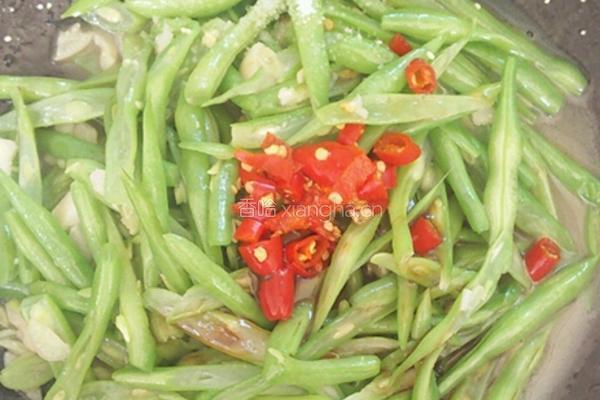 干煸四季豆的做法图解5