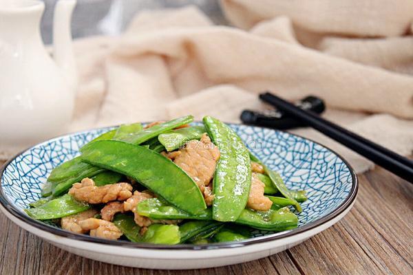 荷兰豆炒肉的做法图解7