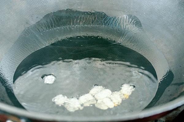 大白菜炖红烧肉的做法图解5