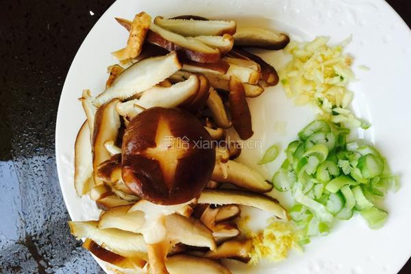 香菇油菜的做法图解2