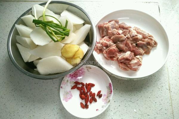 羊肉炖萝卜汤的做法图解2