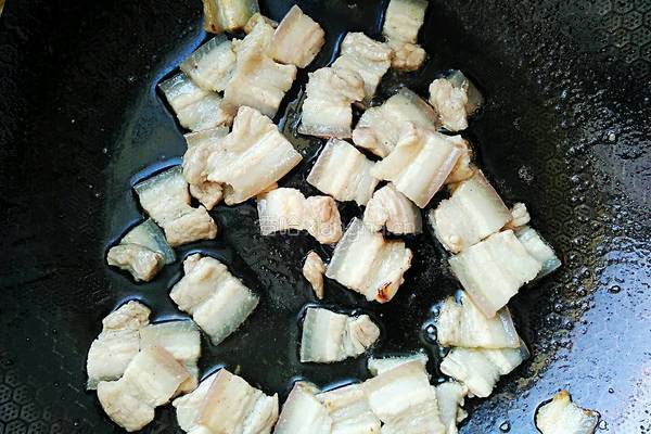 木耳炒肉的做法图解7