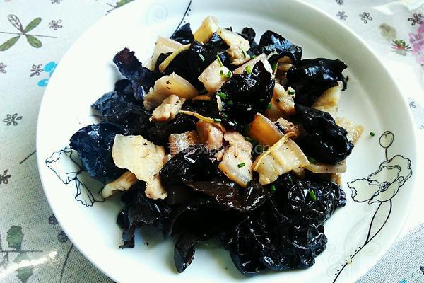 木耳炒肉的做法图解15