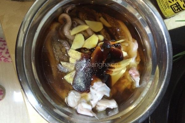 清蒸鱿鱼的做法图解2