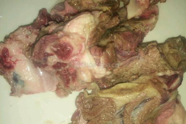 黄豆牛排汤的做法图解1