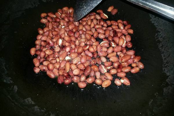 花生米拌菠菜的做法图解4