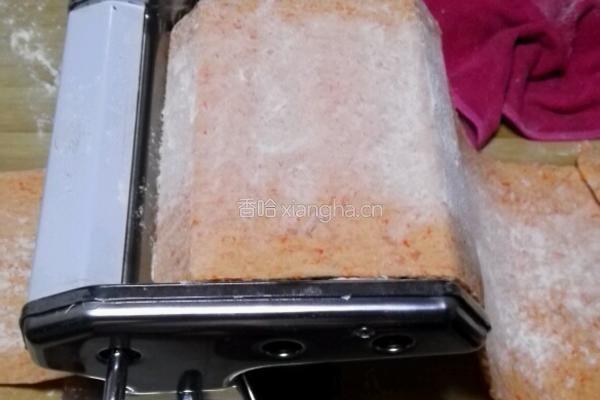 彩虹条纹面条的做法图解8