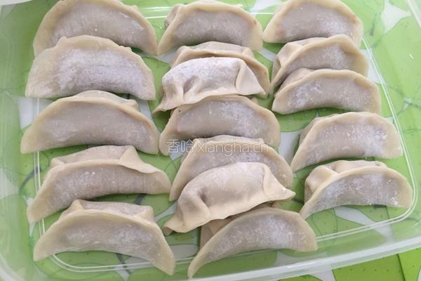 牛肉芹菜饺的做法图解13