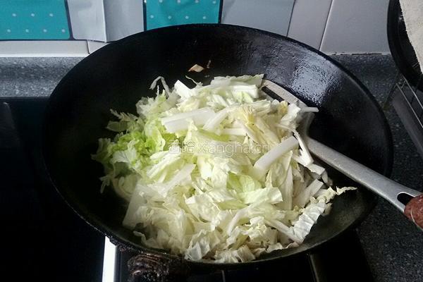 豆腐炒白菜的做法图解4