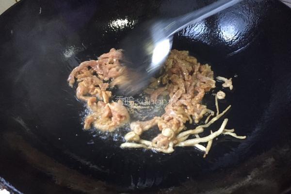 白菜杆炒肉的做法图解8