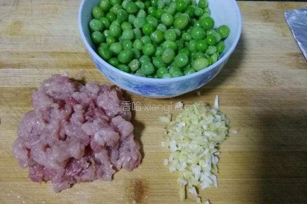 烂肉豌豆的做法图解1