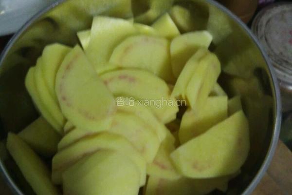 川味土豆泥的做法图解1