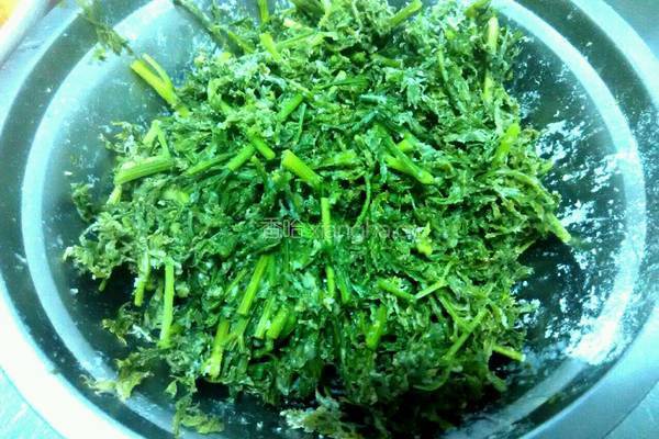 胡萝卜樱子蒸菜的做法图解5