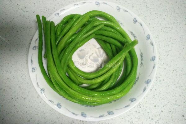 香辣豆角的做法图解3