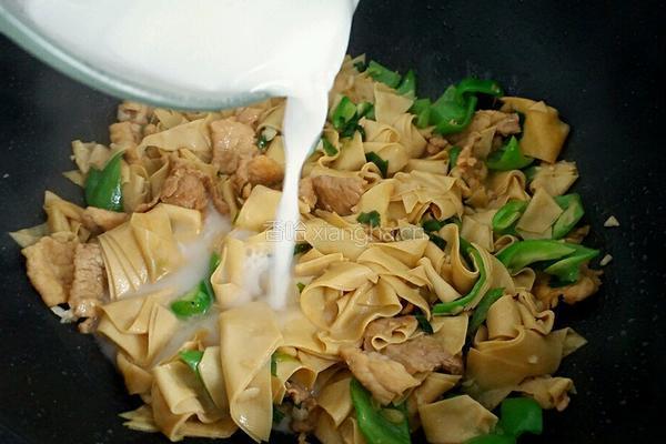尖椒干豆腐的做法图解7