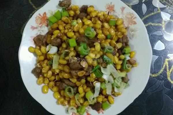 牛肉粒炒黄豆芽的做法图解6