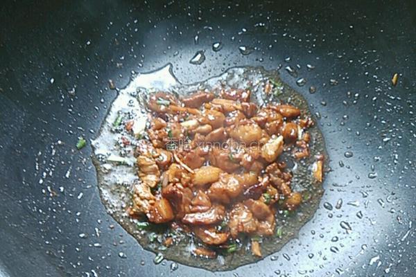 香菇炖豆腐的做法图解6