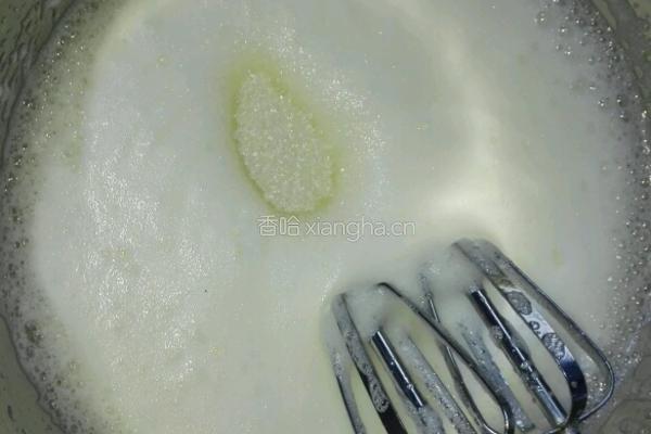 戚风蛋糕的做法图解7