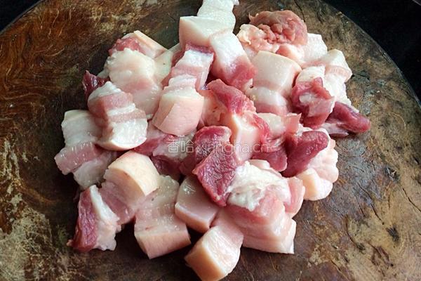 土豆红烧肉的做法图解3
