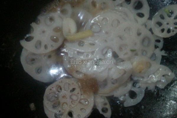 糖醋藕片的做法图解5