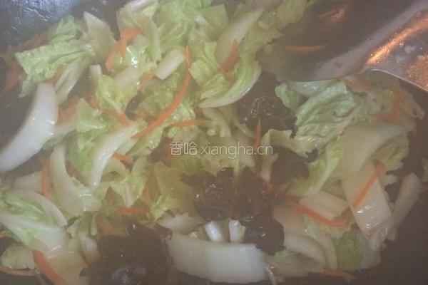 大白菜炒木耳的做法图解9