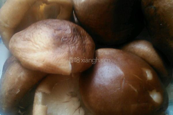 香菇炒肉片的做法图解2
