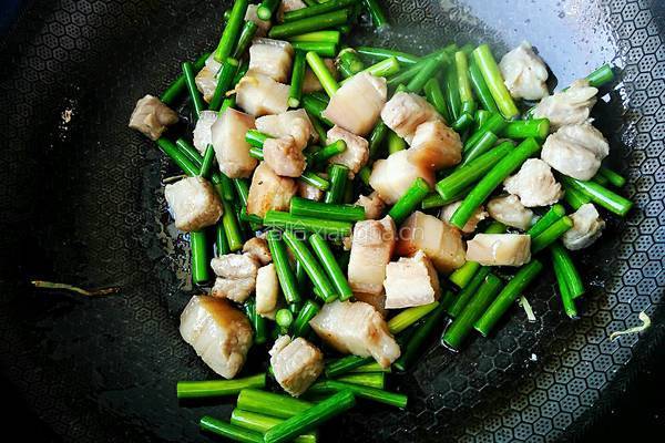 蒜薹炒肉的做法图解9