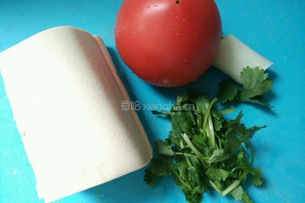 番茄烧豆腐的做法图解1
