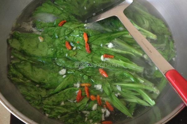 蒜蓉枸杞茼蒿汤的做法图解7