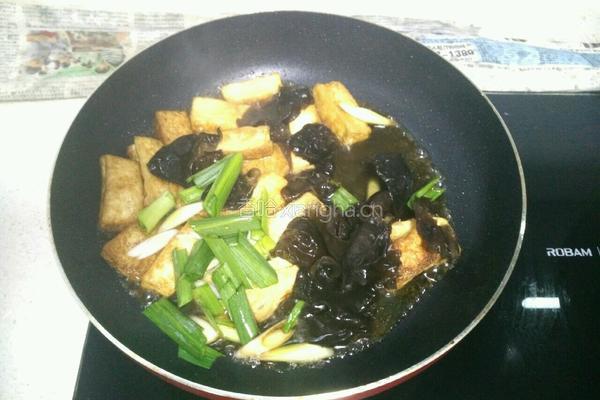 木耳烧豆腐的做法图解6