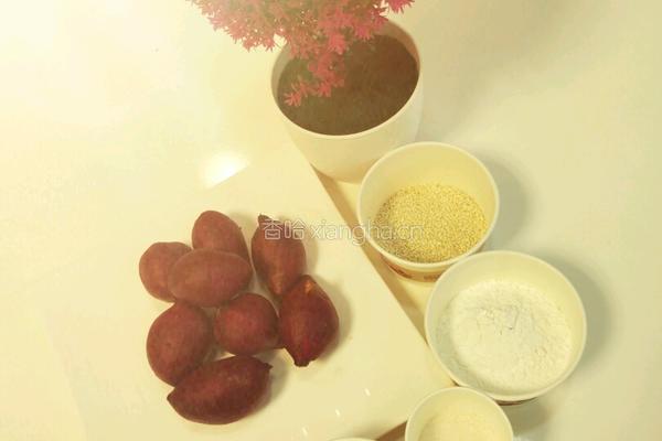 豆浆紫薯芝麻饼的做法图解1