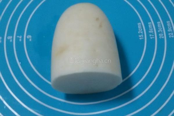莲蓬萝卜汤的做法图解1
