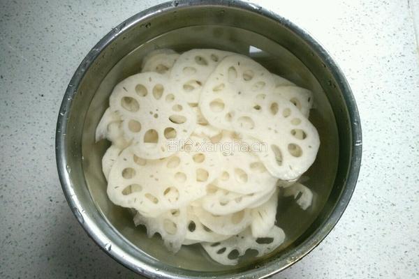 凉拌藕片的做法图解4