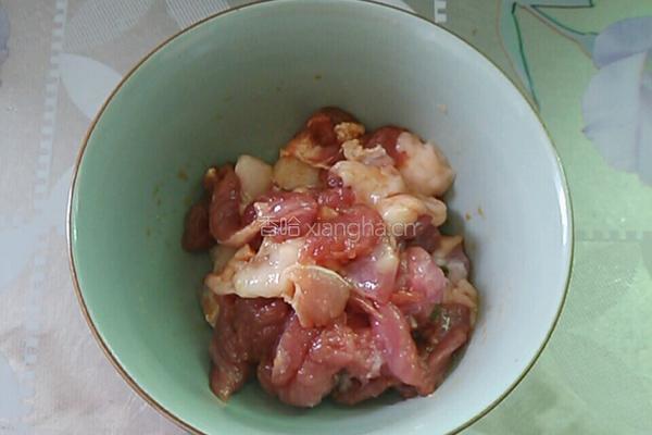 腐竹木耳炒肉片的做法图解4