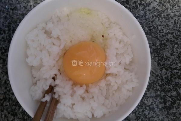 懒人咖喱蛋炒饭的做法图解1