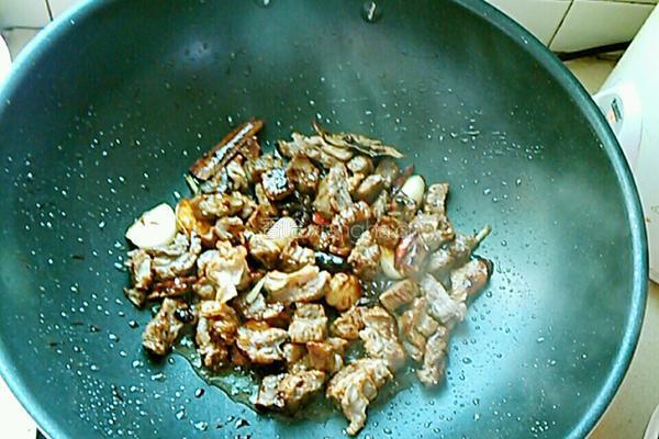萝卜炖牛腩的做法图解8