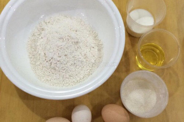 原味纸杯蛋糕的做法图解1