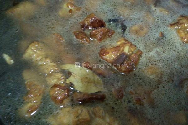 胡萝卜毛豆烧排骨的做法图解7