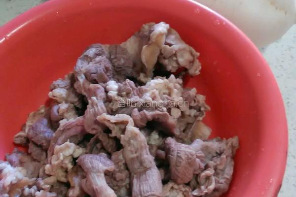 夢卜炆牛腩的做法图解1