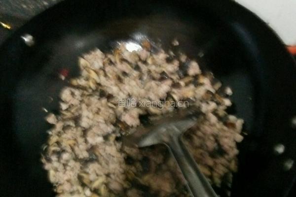 香菇肉酱的做法图解3