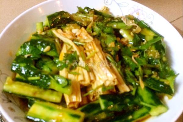 凉拌黄瓜腐竹的做法图解8